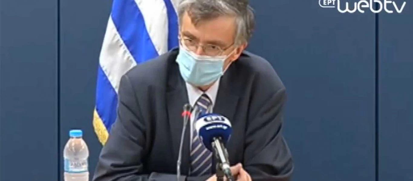Μετά από 70 ημέρες ο Σ.Τσιόδρας φορώντας μάσκα μας έκανε ενημέρωση για τα... φάρμακα (βίντεο)